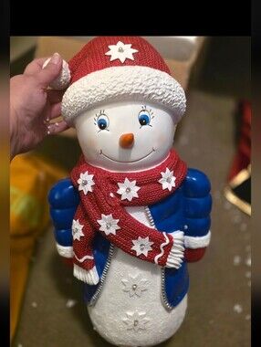 Plow & Hearth Indoor/Outdoor Lighted Snowman Shorty Statue NIB